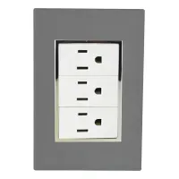 Placa Armada Sanelec Venecia con 3 Contactos, Color Humo